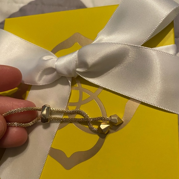 Kendra Scott Gold/Abalone Shell Inez Necklace - Picture 3 of 3